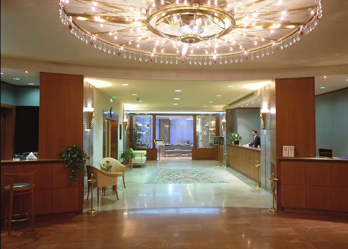 Luxury hotel only: Sangallo Palace
